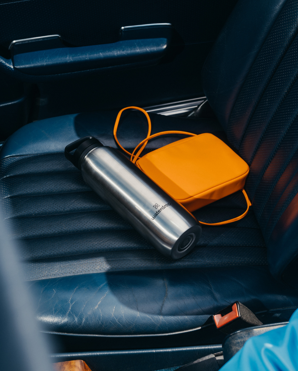 Za volantem s chutí: Jak nepodcenit pitný režim na cestách